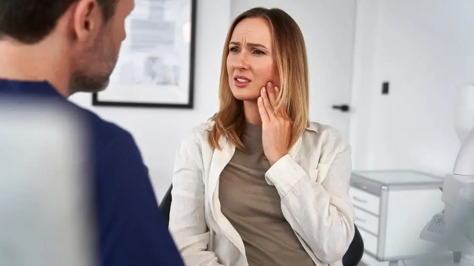 teeth clenching bruxism